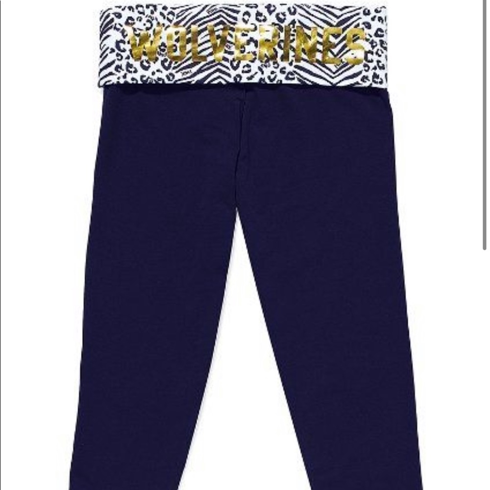 PINK Victoria’s Secret Crop Yoga Pants